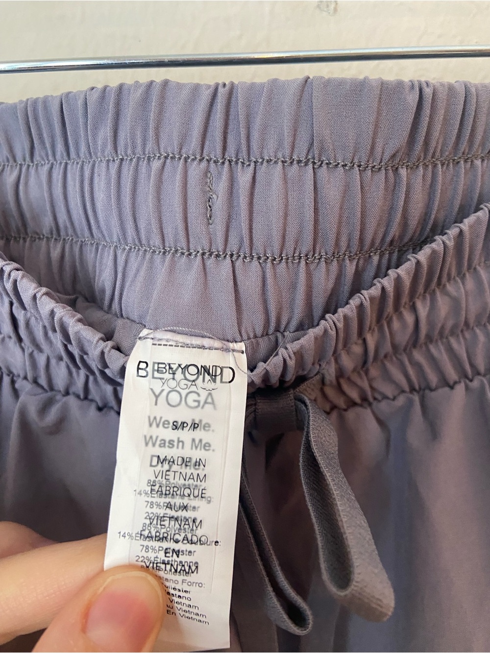 NWT Beyond Yoga Stretch Woven In Stride Lined Skort Gray Size Small Athletic Ten - Picture 6 of 6